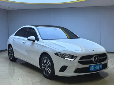 Mercedes-Benz A-Class 2022, 18000 км, за 22165.48 USD