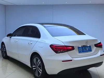Mercedes-Benz A-Class 2022, 18000 км, за 22165.48 USD