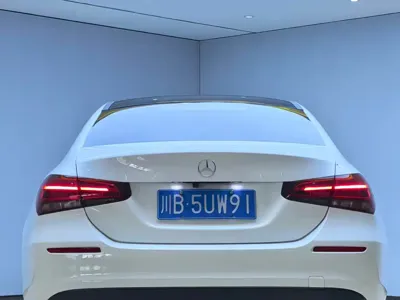 Mercedes-Benz A-Class 2022, 18000 км, за 22165.48 USD