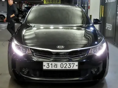 Kia K5 2016, 159475 км, за 5197.77 USD