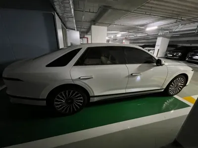 Hyundai Grandeur 2025, 12634 км, за 12299.29 USD