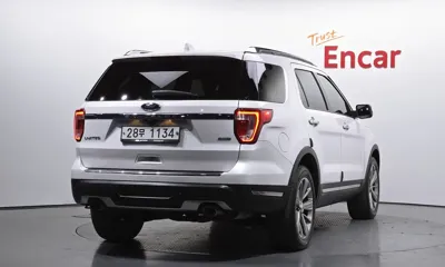 Ford Explorer 2018, 76079 км, за 11166.17 USD