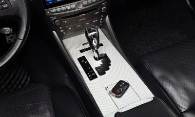 Lexus IS 2010, 120958 км, за 6570.64 USD - фото 9