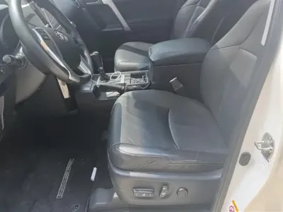 Toyota Prado 2017, 72200 км, за 28628.65 USD - фото 9