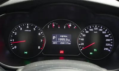 Kia Carens 2016, 254117 км, за 3275.57 USD - фото 8