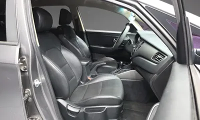 Kia Carens 2016, 254117 км, за 3275.57 USD - фото 11