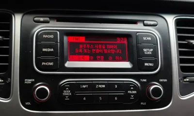 Kia Carens 2016, 254117 км, за 3275.57 USD - фото 14