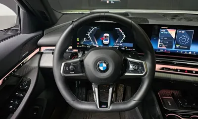 BMW 5-Series 2025, 11854 км, за 42011.29 USD - фото 13