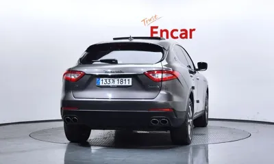 Maserati Levante 2018, 128455 км, за 15091.24 USD