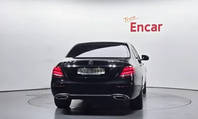 Mercedes-Benz E-Class 2018, 86367 км, за 13062.89 USD