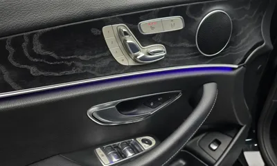 Mercedes-Benz E-Class 2018, 86367 км, за 13062.89 USD - фото 19