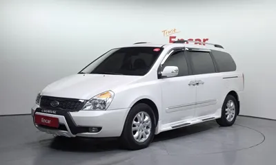 Kia Canival · 2011 год