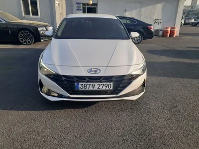 Hyundai Avante · 2021 год