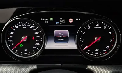 Mercedes-Benz E-Class 2019, 60887 км, за 13986.48 USD - фото 8
