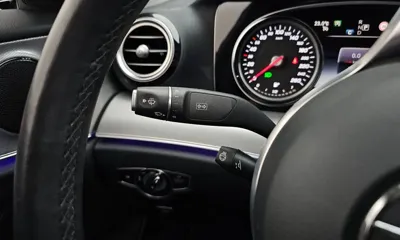 Mercedes-Benz E-Class 2019, 60887 км, за 13986.48 USD - фото 19