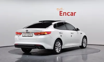 Kia K5 2017, 136821 км, за 5659.65 USD