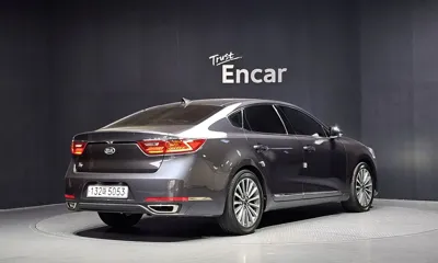 Kia K7 2017, 181175 км, за 5579.62 USD