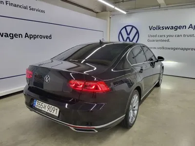 Volkswagen Passat 2021, 89118 км, за 15005.3 USD