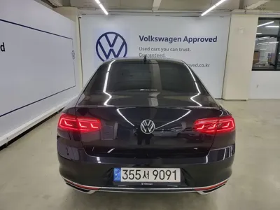 Volkswagen Passat 2021, 89118 км, за 15005.3 USD