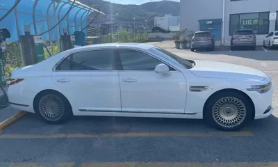 Genesis G90 · 2019 год