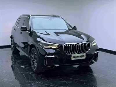 BMW X5 2022, 41000 км, за 44828.47 USD