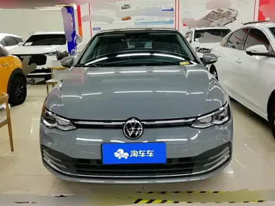 Volkswagen Golf 2024, 26900 км, за 15715.05 USD