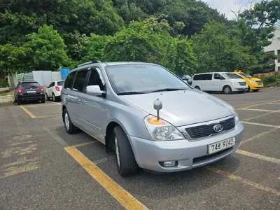 Kia Canival 2010, 97694 км, за 2625.71 USD