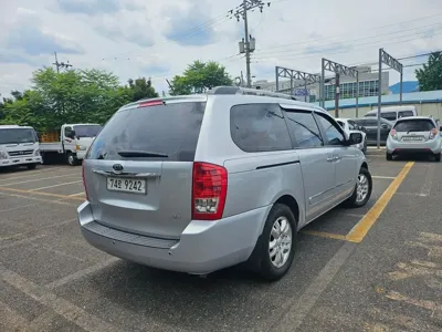 Kia Canival 2010, 97694 км, за 2625.71 USD