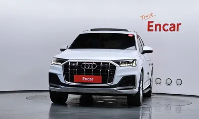 Audi Q7 2020, 52344 км, за 31777.03 USD