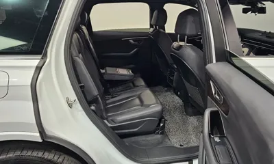 Audi Q7 2020, 52344 км, за 31777.03 USD - фото 11