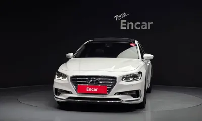 Hyundai Grandeur 2018, 61392 км, за 9518.18 USD