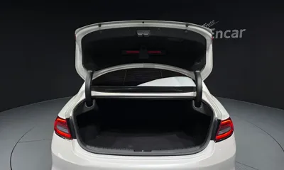Hyundai Grandeur 2018, 61392 км, за 9518.18 USD - фото 20
