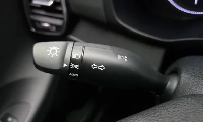 Hyundai Grandeur 2018, 61392 км, за 9518.18 USD - фото 29