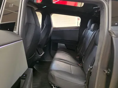 Tesla Cybertruck 2026, 12000 км, за 118984.75 USD - фото 15
