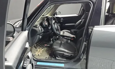 MINI Cooper 2019, 35601 км, за 12414.6 USD - фото 10