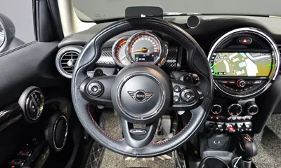 MINI Cooper 2019, 35601 км, за 12414.6 USD - фото 13