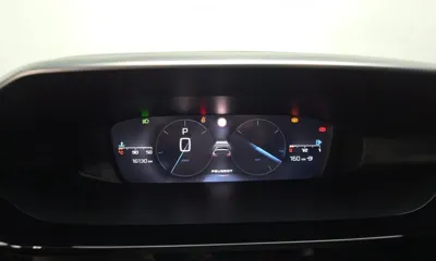 Peugeot 308 2023, 16130 км, за 17451.32 USD - фото 8