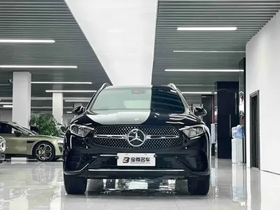 Mercedes-Benz GLC 2023, 35000 км, за 36806.17 USD