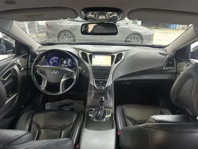 Hyundai Grandeur 2014, 226794 км, за 2912.06 USD