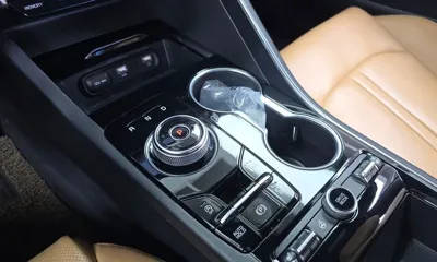 Kia K5 2021, 134673 км, за 10668.76 USD - фото 9