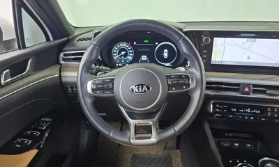 Kia K5 2021, 134673 км, за 10668.76 USD - фото 13