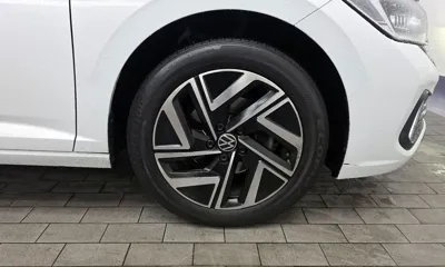 Volkswagen Jetta 2023, 29112 км, за 16930.38 USD - фото 21