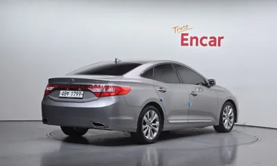 Hyundai Grandeur 2012, 183507 км, за 2847.68 USD