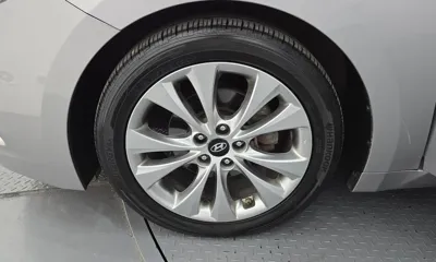 Hyundai Grandeur 2012, 183507 км, за 2847.68 USD