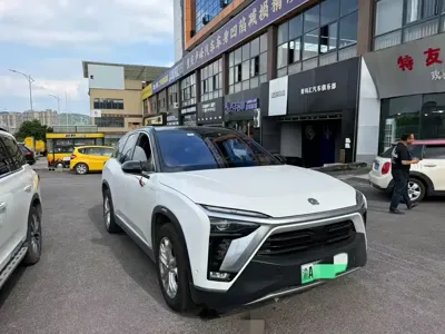 Nio ES8 2021, 67000 км, за 26191.37 USD