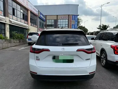 Nio ES8 2021, 67000 км, за 26191.37 USD