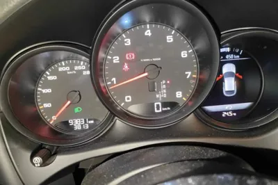 Porsche Macan 2018, 93800 км, за 35321 USD - фото 10