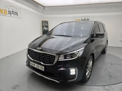 Kia Canival · 2019 год