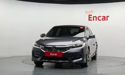 Honda Accord 2017, 63700 км, за 7680.19 USD