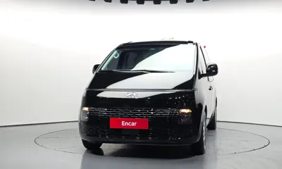 Hyundai Staria 2023, 31201 км, за 19094.81 USD